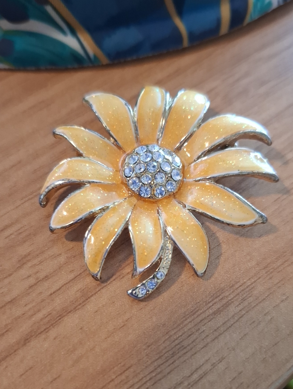 Yellow Daisy Flower Brooch with Rhinestones - Women Accessories